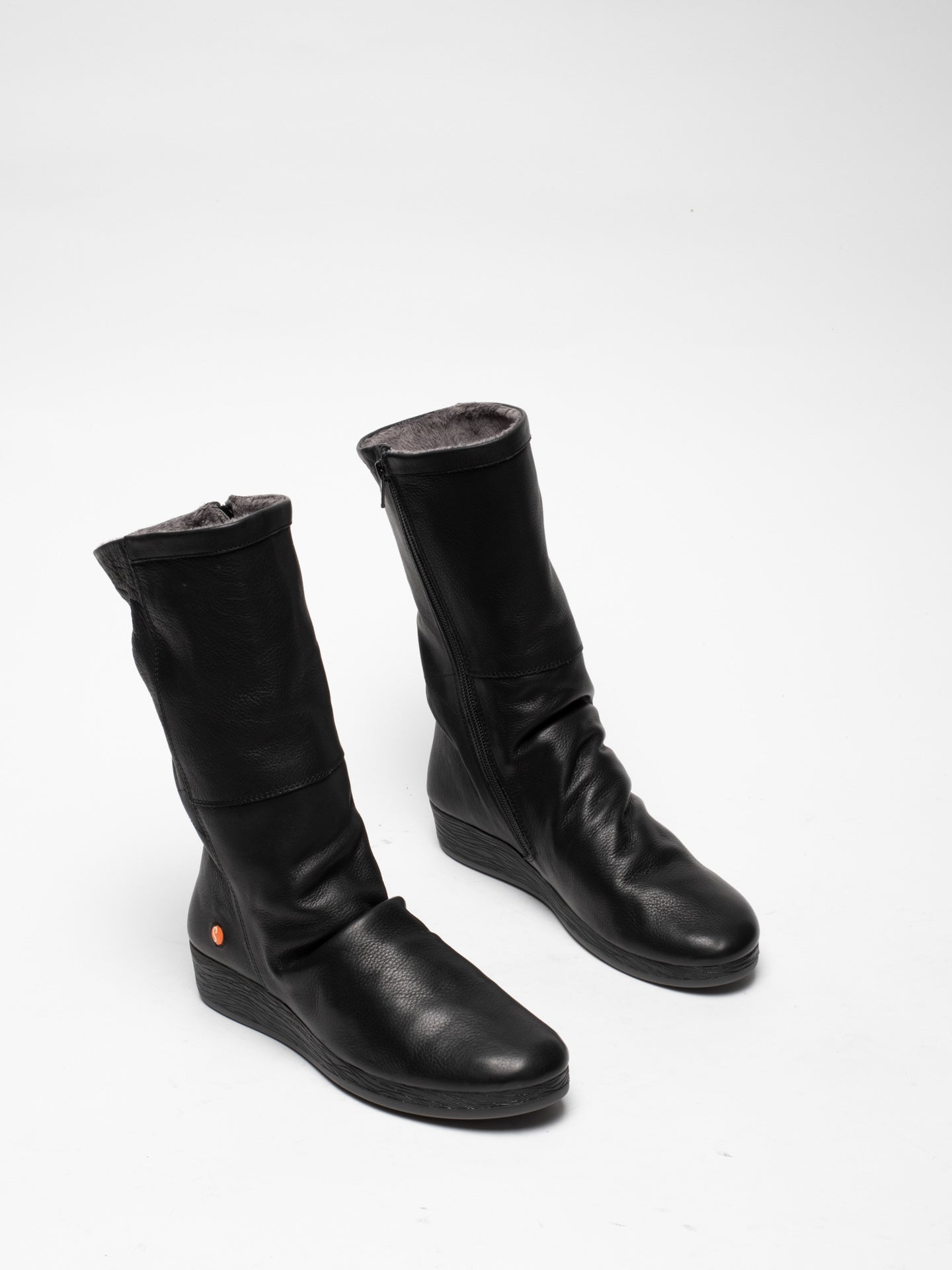 Softinos Botas com Fecho em Preto